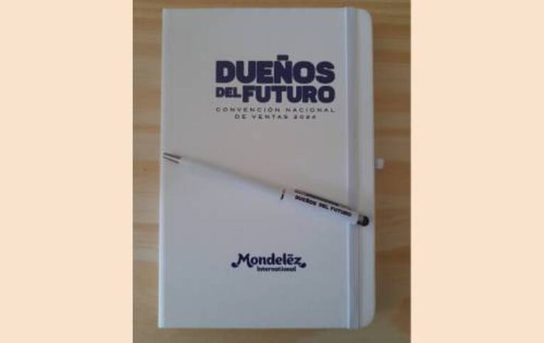 Cuaderno + lapicera con logo estampado